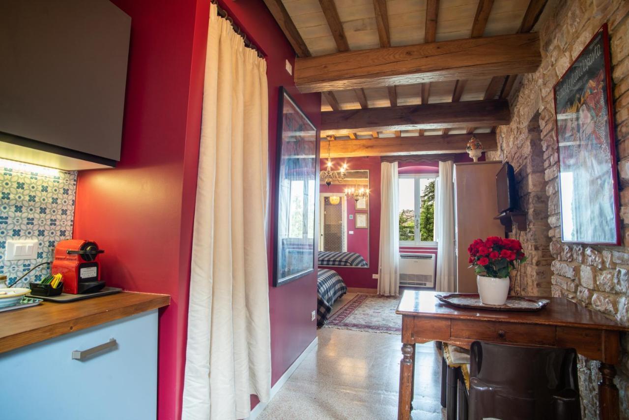 La Viola Di Assisi Hotel ภายนอก รูปภาพ