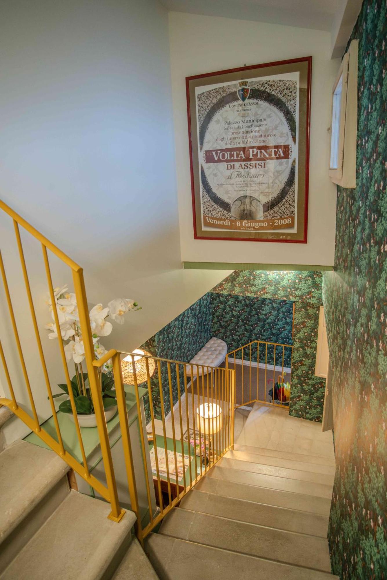 La Viola Di Assisi Hotel ภายนอก รูปภาพ