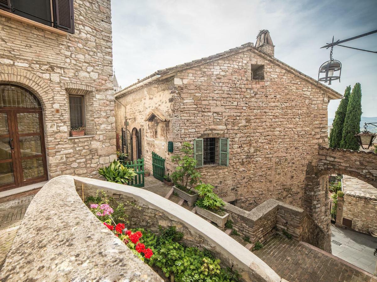 La Viola Di Assisi Hotel ภายนอก รูปภาพ